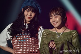 むくえな、カジュアルコーデで仲良しランウェイ 目元メイクも印象的＜TGC teen 2023 Summer＞ 画像