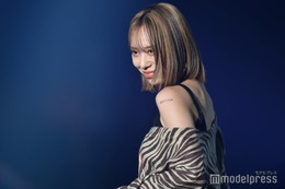 パパラピーズ・タナカガ、美デコルテ＆美背中で魅了＜TGC teen 2023 Summer＞ 画像
