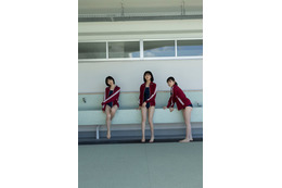 かすみ草とステラ、美脚際立つ水着姿「アップトゥボーイ」4号連続グラビア企画開始 画像