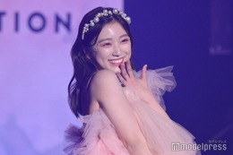 矢吹奈子、トップバッターで「IDOL RUNWAY COLLECTION」開幕＜IDOL RUNWAY COLLECTION Supported by TGC＞ 画像