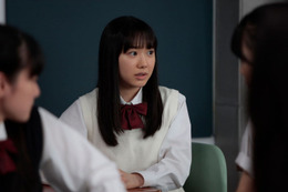 「最高の教師」鵜久森（芦田愛菜）＆東風谷（當真あみ）、ラスト5秒で意外な展開迎える「頭が追いつかない」驚きの声 画像