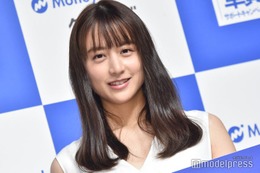 山本美月、黒髪ウルフの新ヘア披露「新鮮」「真似したい」の声 画像