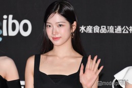 LE SSERAFIMカズハ、圧巻美くびれ披露「完璧」「リスペクト」と反響続々 画像