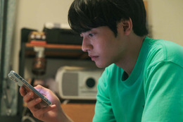 「こっち向いてよ向井くん」向井（赤楚衛二）＆環田（市原隼人）の繋がりに「考えてもなかった」と驚きの声  洸稀（波瑠）の“口パク”にも注目集まる 画像