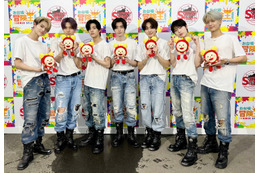ENHYPEN「めざましライブ」で熱気溢れる日本初野外ステージ “コラボメニュー”も盛況 画像