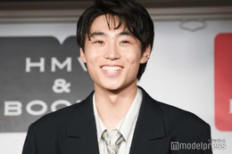 WATWING八村倫太郎、突如金髪イメチェンで印象ガラリ 桑山隆太もブルーに 画像