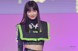 茅島みずき、雰囲気ガラリ 肌見せコーデで色気放出＜Seventeen夏の学園祭2023＞ 画像