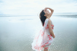 渡辺美優紀、セミヌード・ほぼすっぴんも披露 フォトブックで丸裸に 画像
