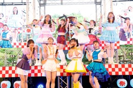 つばきファクトリー、太鼓・はっぴ・浴衣…野外で“灼熱”お祭りライブ　新曲初披露にファン熱狂＜レポ・セットリスト＞ 画像