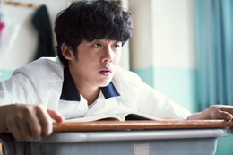 「ムービング」主演イ・ジョンハ「わかっていても」の美青年が30キロ増量の熱演で話題＜プロフィール＞ 画像