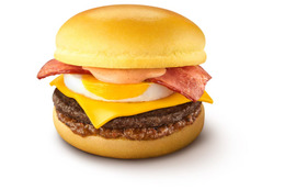 マクドナルド、月見バーガーの秋が来た！新作「七味香る 牛すき月見」や人気の「月見パイ」も登場 画像