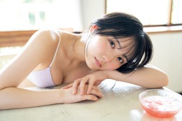 AKB48田口愛佳、美バスト輝く水着姿にドキッ 画像