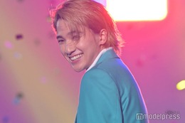 「First Love 初恋」木戸大聖、金髪イメチェン初お披露目 EXITバックにランウェイ闊歩＜TGC2023A／W＞ 画像