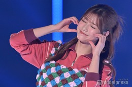 生見愛瑠、“ルダハート”で全力笑顔 個性派ミニ丈スポーティーコーデ披露＜TGC2023A／W＞ 画像