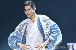 Snow Manラウール、キラキラメイク＆衣装で圧巻パフォーマンス TGC連続出演10回目＜TGC2023A／W＞ 画像