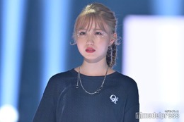 本田仁美、AKB48卒業発表後初ランウェイ 美ウエストもチラリ＜TGC2023A／W＞ 画像