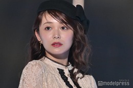 久間田琳加、振り向きざまの微笑みにキュン レディな魅力溢れる＜TGC2023A／W＞ 画像
