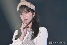 櫻坂46田村保乃、“あざと可愛い”仕草で観客虜に 上品ワンピ姿が悶絶級可愛さ＜TGC2023A／W＞ 画像