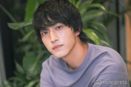 杉野遥亮、“仕事は二の次”変化した俳優としてのスタンス 主演ならではの葛藤も語る「いっぱいいっぱいになっていた」＜「ばらかもん」インタビュー＞ 画像