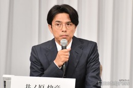 ＜ジャニーズ会見＞井ノ原快彦、ファンに向けた誠実な言葉「何日も前からチケットを取って、高いお金払って飛行機を取って…」 画像