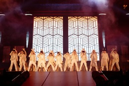 SEVENTEEN、デビュー後最大規模ドームツアー開幕で10万人熱狂　スングァン活動再開＆エスクプス観覧で“カンペ”演出 画像