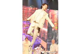 Snow Man渡辺翔太＆SixTONES森本慎太郎、4年ぶり復活の客席上フライングは直談判「頼む光一飛ばせてくれ」＜DREAM BOYS＞ 画像
