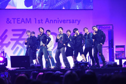 &TEAM、初の単独海外公演で熱い歓声 “先輩”BTS・LE SSERAFIMらのダンスにもチャレンジ＜&TEAM 1st Anniversary ［縁 DAY］in SEOUL＞ 画像