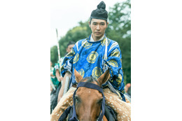 「光る君へ」柄本佑、平安時代の馬術競技“打毬”ロケ終了「とても難しく」 画像