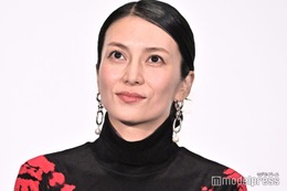 柴咲コウ、世間の女優像を分析「見た目を求められたりする」 画像