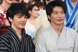 「おっさんずラブ」田中圭＆林遣都、結婚指輪光る密着2ショットに反響殺到「破壊力すごい」「幸せオーラ全開」 画像