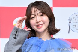 峯岸みなみ「ヘビロテ」替え歌で食レポ CM出演狙う「菅田将暉さんの後ろを…」 画像