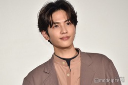 志尊淳、美背中＆ウエストライン披露「完璧」「惚れ惚れ」の声 画像