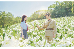 福原遥＆水上恒司、見つめ合う「あの花が咲く丘で、君とまた出会えたら。」ビジュアル・本予告・主題歌解禁 画像
