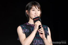 土屋太鳳、美背中際立つ「今際の国のアリス」シーズン3制作決定で“ウサギの投稿”に期待の声 画像