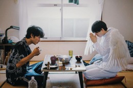 上杉柊平＆Lil かんさい西村拓哉W主演「ワンルームエンジェル」長谷川京子らレギュラーキャスト・場面写真解禁 画像