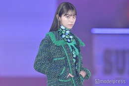 貴島明日香、グリーンメイクが新鮮 クールな表情に釘付け＜GirlsAward 2023 A／W＞ 画像
