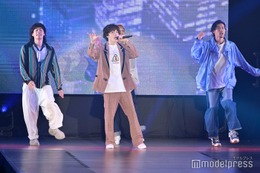 imase「ガルアワ」初登場 ヒット曲「NIGHT DANCER」歌い出しから歓声溢れる＜GirlsAward 2023 A／W＞ 画像