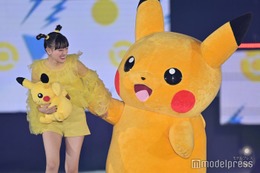 田鍋梨々花・永瀬莉子ら「Seventeen」モデル「ポケモン」スペシャルステージ集結 上坂樹里はピカチュウと手繋ぎランウェイ＜GirlsAward 2023 A／W＞ 画像