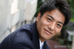 フジ山本賢太アナ「ぽかぽか」出演者全員分の台本にコラム・“2ヶ月で5～7kg”ストイックな減量…何事も全力で取り組む理由 「毎週挫折」も乗り越えられる秘訣＜モデルプレスインタビュー＞ 画像