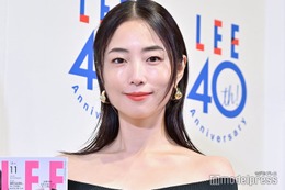 MEGUMI、降谷建志との別居・離婚報道後初の公の場 報道陣からの問い掛けに会釈 画像