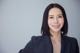 中谷美紀、二宮和也の“自然体”に憧れ 大沢たかおの印象チェンジは「視聴者の方も驚かれるのでは」＜「ONE DAY～聖夜のから騒ぎ～」インタビュー＞ 画像