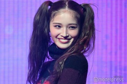 せいら、高めツインテール姿が新鮮 スリットワンピで美脚チラリ＜ViVi Night2023＞ 画像