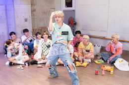 FANTASY BOYS、新大久保で街ブラロケ＆本音トークで“憧れの先輩アイドル”告白 新番組「K-POP HOUSE」初回ゲストに決定 画像