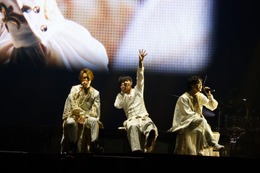 NEWS、結成20周年迎え想い語る「全部俺らに任せて」 軌跡辿るライブでファン魅了＜NEWS 20th Anniversary LIVE 2023 NEWS EXPO＞ 画像