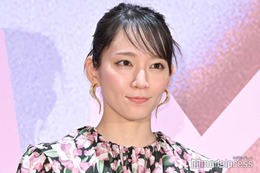 Sexy Zone菊池風磨＆吉岡里帆、息ぴったりのギャグ披露 ボケ炸裂で話題 画像