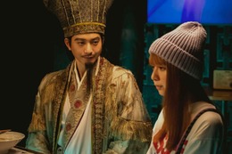 ＜パリピ孔明 第3話＞英子、10万イイね達成に苦戦 孔明は突き放す 画像