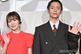 窪田正孝、初共演・松岡茉優の印象は“大黒柱”「こんなに軸の強い女性はいない」＜愛にイナズマ＞ 画像