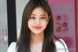 TWICEジヒョ、美人妹との2ショット公開「揃って美しすぎる」「似てる」 画像