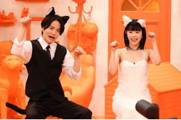 アイナ・ジ・エンド、松村北斗＆広瀬すずらと“ネコ耳姿”で対戦 バラエティーで見せない姿も披露 画像