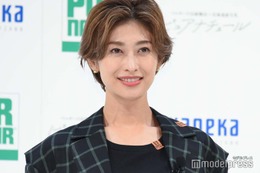 山田優、実父＆義兄・小栗了とゴルフへ 仲良し家族ショットに反響「素敵な関係」 画像